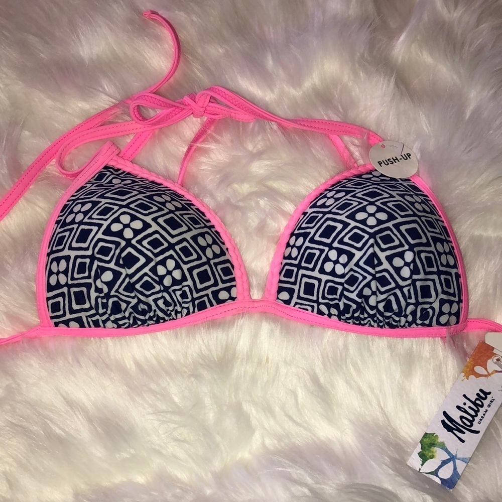 NWT Malibu Dream Girl Bikini Top